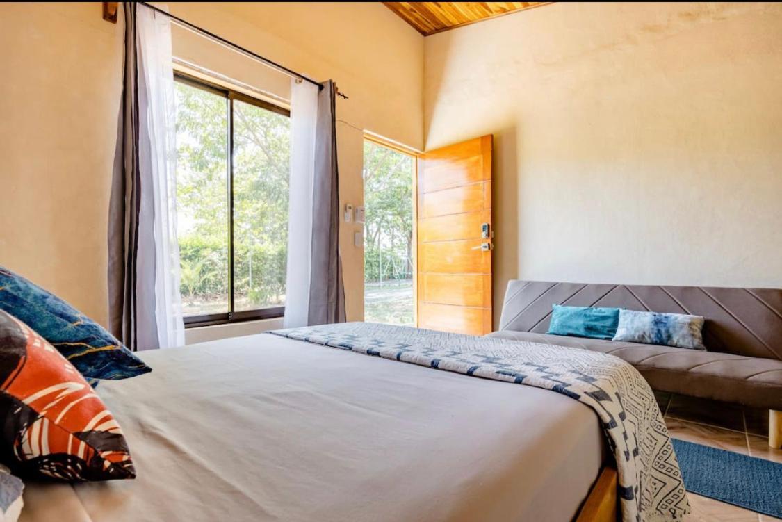 Apartamento El Guanacaste, Cerca Tamarindo Con Piscina サンタ・クルス エクステリア 写真