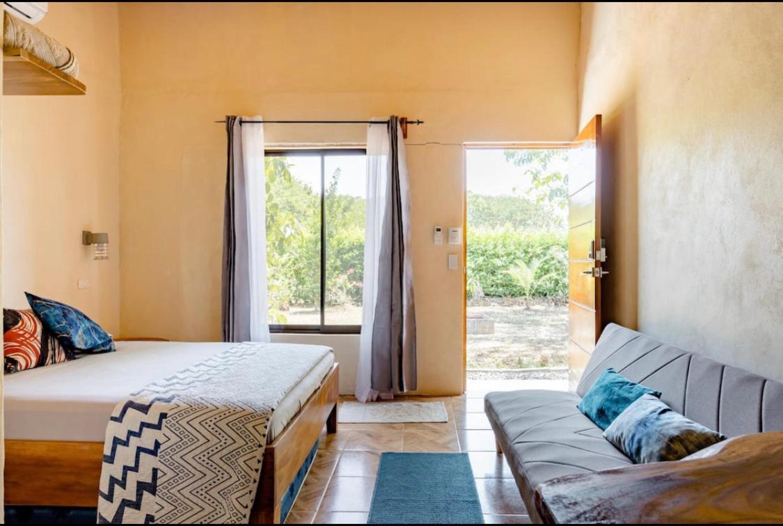 Apartamento El Guanacaste, Cerca Tamarindo Con Piscina サンタ・クルス エクステリア 写真