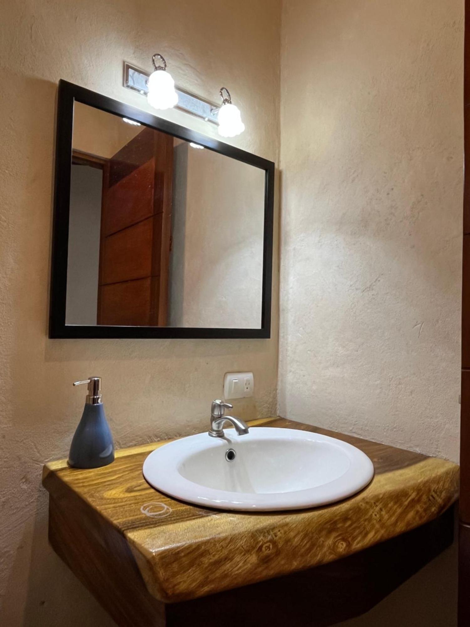 Apartamento El Guanacaste, Cerca Tamarindo Con Piscina サンタ・クルス エクステリア 写真